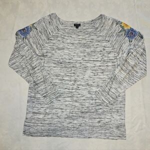 Torrid 2X Grey Marled Knit Top w/ Floral Embroidered Shoulders